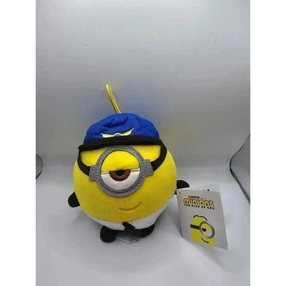 Jakala Other - Minions The Rise of Gru Round Hoop Hanger Stuffed Toy Plush Stuart the Pilot 5”